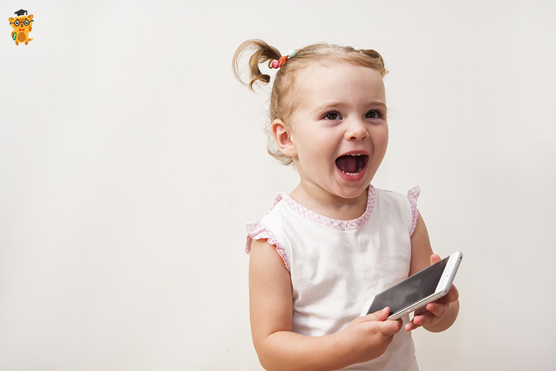 Чому діти обожнюють телефони на learning.ua